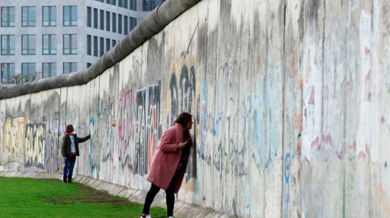 Berlin Wall